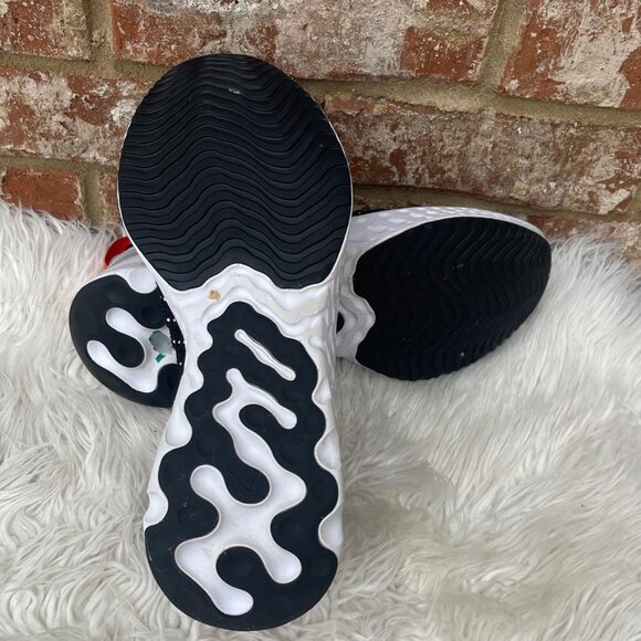 Size 10.5 - Nike React Phantom Run Flyknit 2 Black Team Orange - Picture 8 of 9